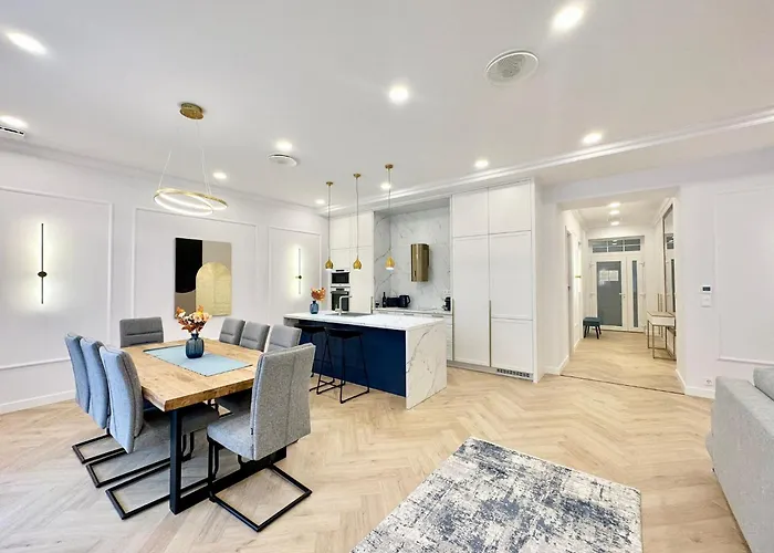 Buda Hill Charm - 3 Bedrooms - Self Check-in Budapeszt