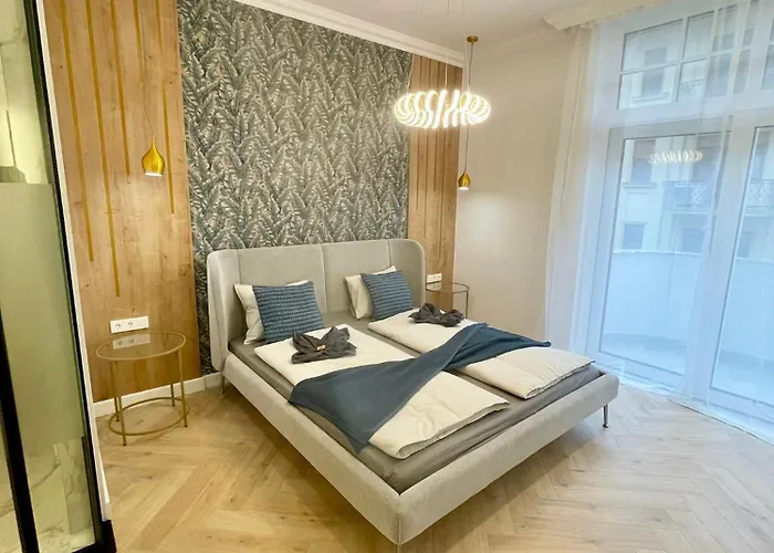Buda Hill Charm - 3 Bedrooms - Self Check-in Daire