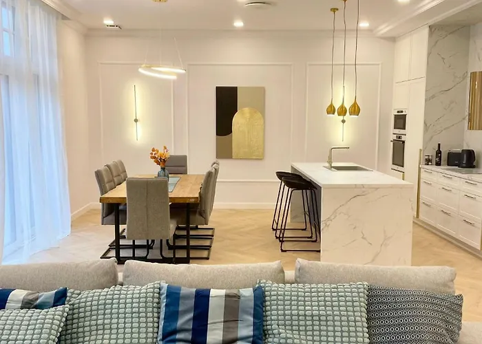 Buda Hill Charm - 3 Bedrooms - Self Check-in
