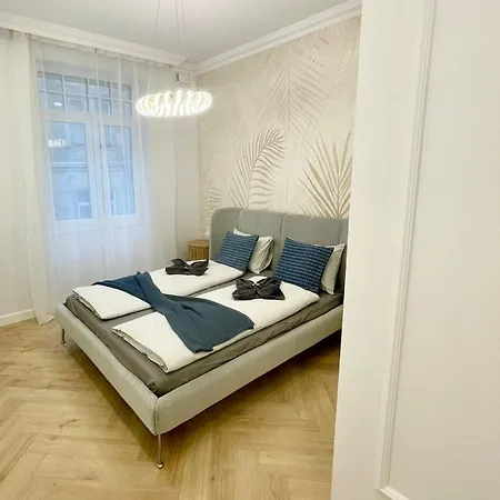 아파트 Buda Hill Charm I 3br I Self Chkn