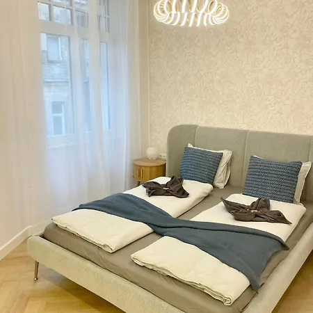 Апартаменты Charming Buda Hills I 3 Bedrooms I Self Check-in *