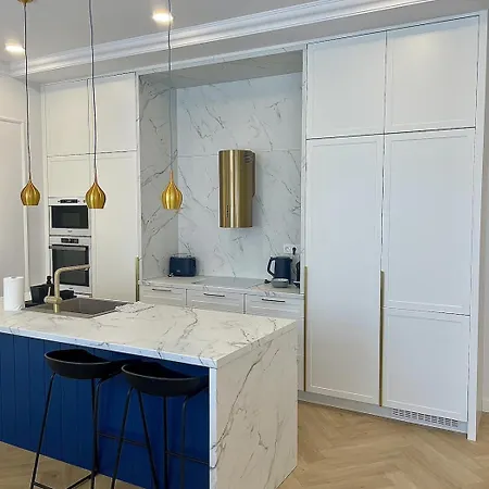 Апартаменты Buda Hill Charm I 3br I Self Chkn *