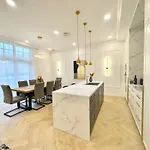 Buda Hill Charm - 3 Bdrm- Self Chkn *