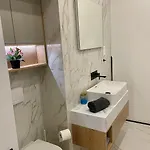 Buda Hill Charm - 3 Bdrm- Self Chkn Apartmán Budapešť