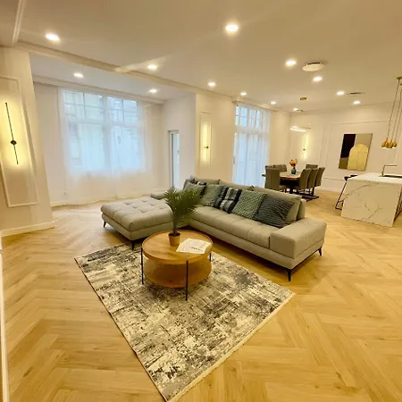 Buda Hill Charm - 3 Bdrm- Self Chkn Apartmán Budapešť