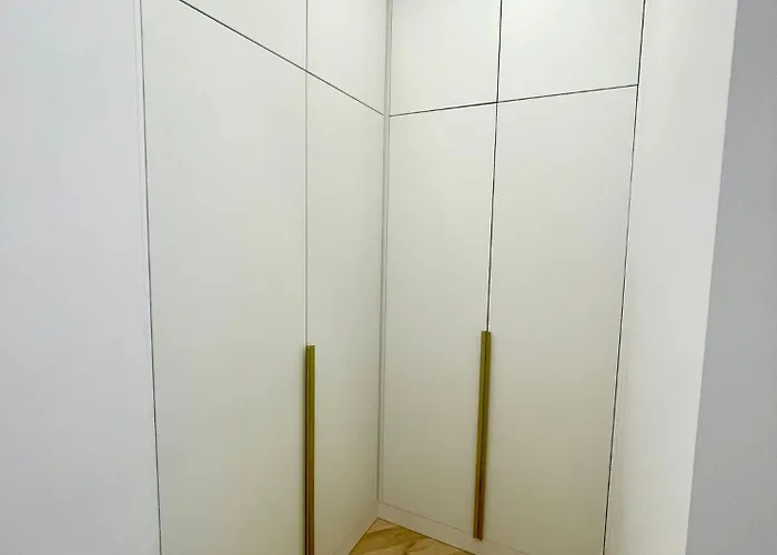 Buda Hill Charm - 3 Bedrooms - Self Check-in Budapest