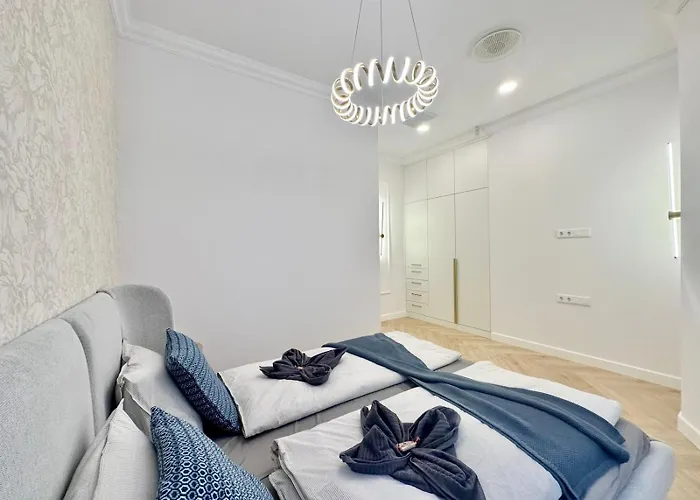 Buda Hill Charm - 3 Bedrooms - Self Check-in