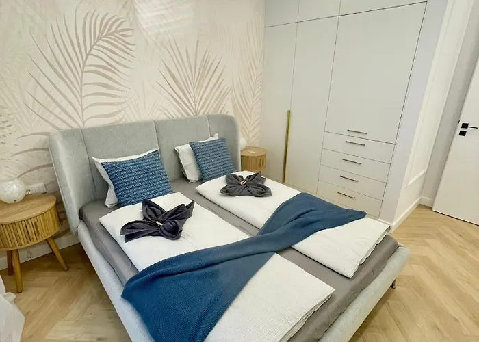 Buda Hill Charm - 3 Bedrooms - Self Check-in * Budapest